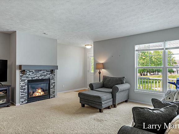5th image of 3683 Andover Ln