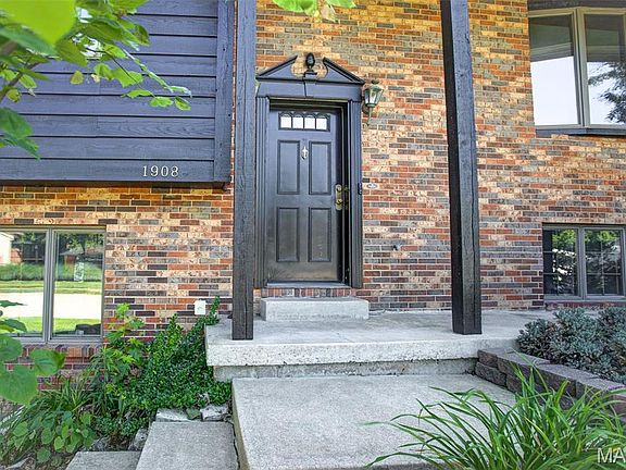 4th image of 1908 Duke St