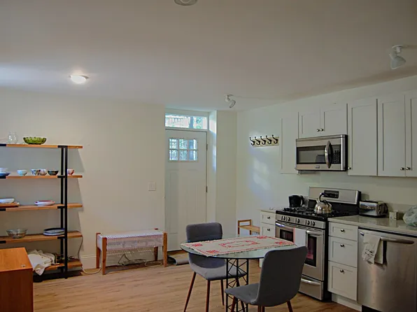 77 Norfolk St #R, Cambridge, MA 02139