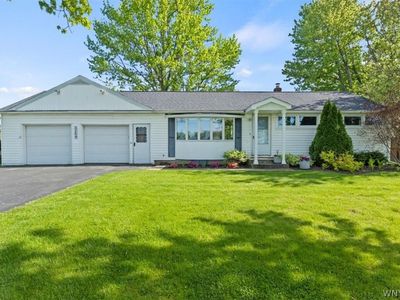 3254 Saunders Settlement Rd, Sanborn, NY, 14132