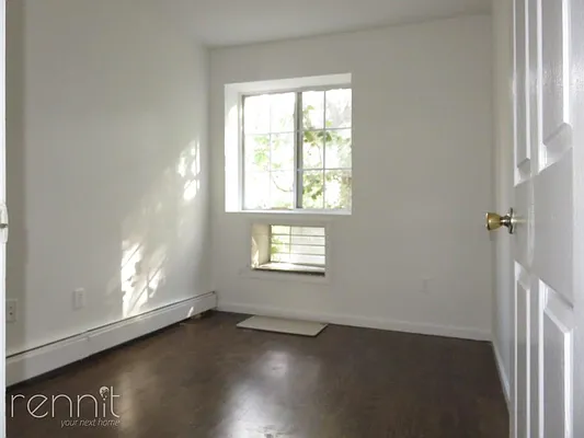 Rented by Rennit Inc. | media 21