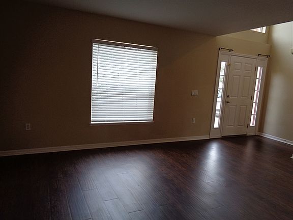 2nd image of 1202 Alhambra Crest Dr