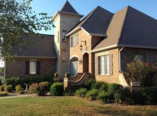 834 Shadowgrass Way, Bowling Green, KY 42104