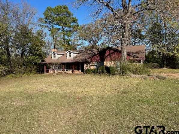 716 Range Rd, Palestine, TX 75801