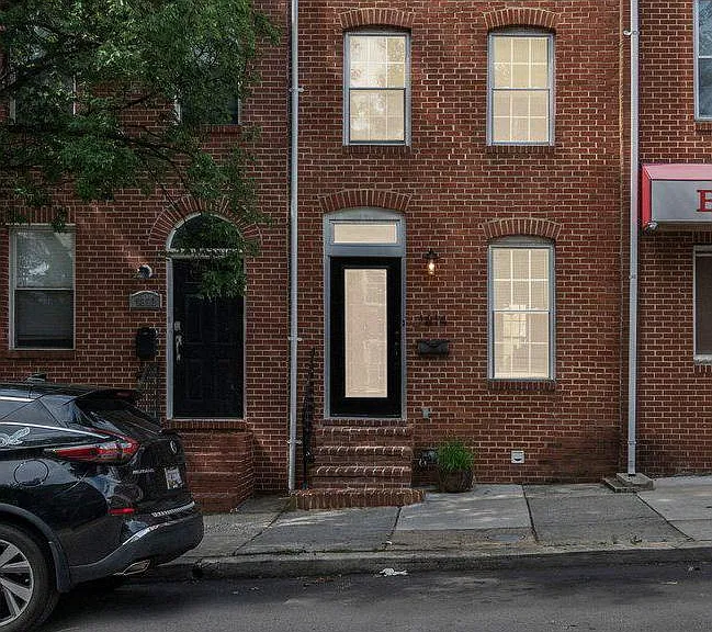 1814 E Pratt St — Photo 2