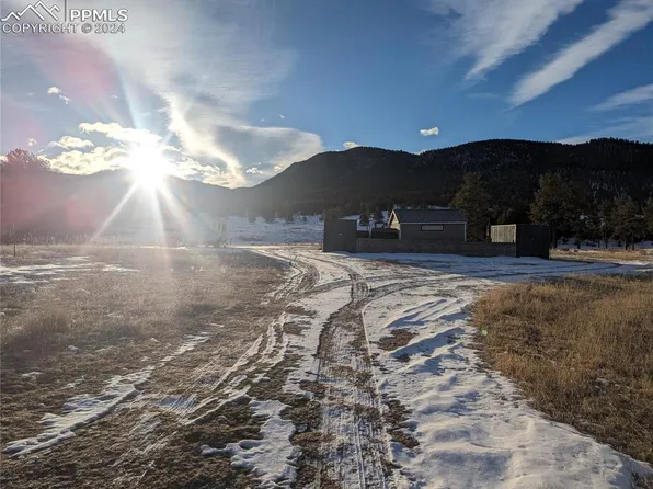 137 Surrey Rd, Florissant, CO 80816