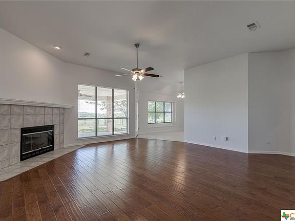 3rd image of 708 Barber Dr