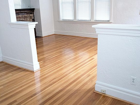 5th image of 7155 Dartmouth Ave Floor 1