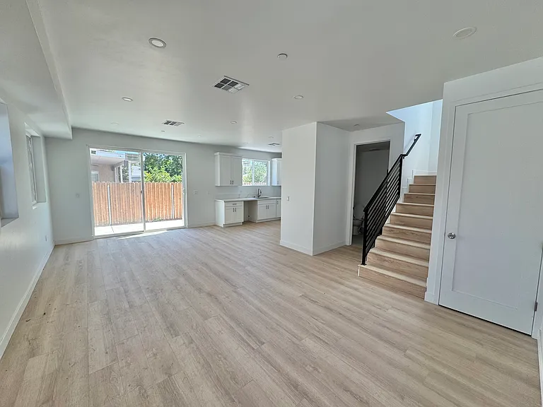 7753 Ostrom Ave — Photo 3