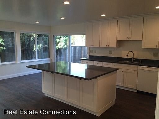3rd image of 4189 Monet Cir
