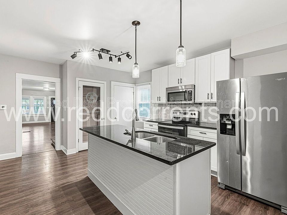 1st image of 218 Jefferson Ave #218