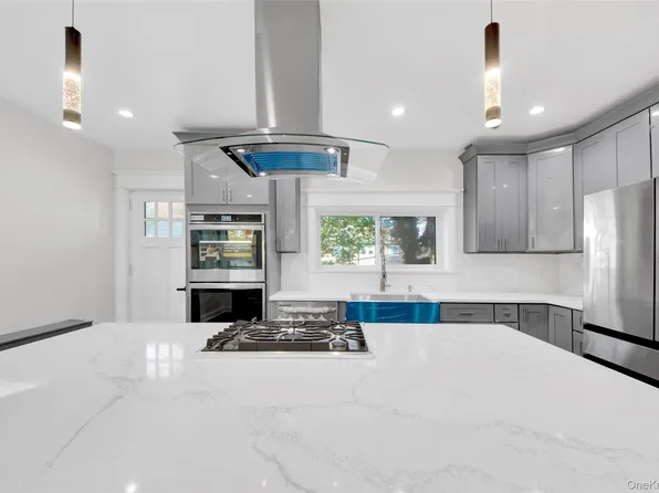 170 Lawrence St, Mount Vernon, NY 10552