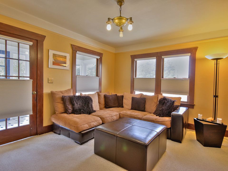 1st image of 109 Hayes Ave