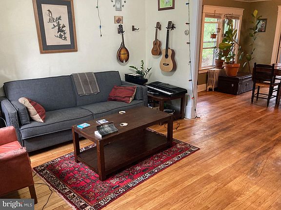 4th image of 213 E Bellefonte Ave #1