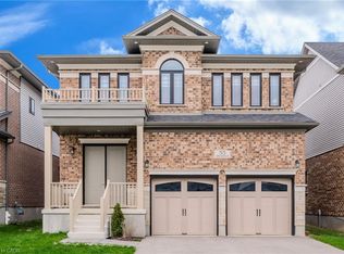 55 Spachman St, Kitchener, ON N2R 0N5