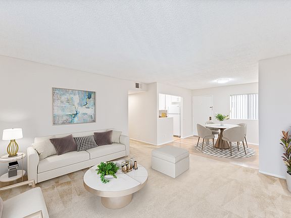 4th image of 10376 Almayo Ave APT 7
