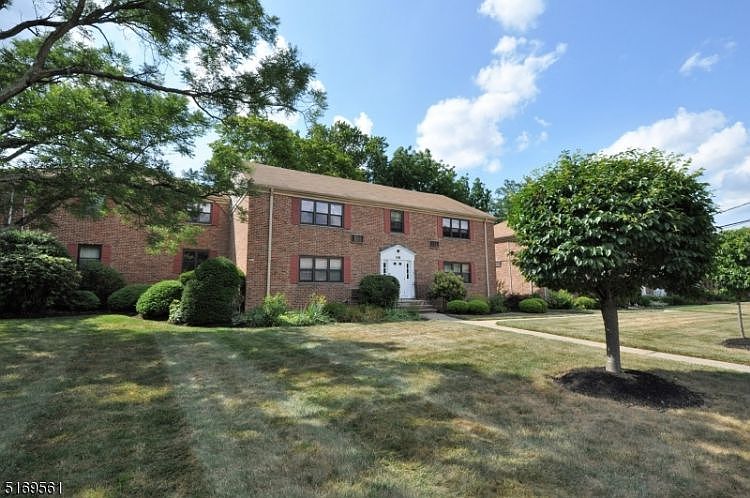 1st image of 51B Sandra Cir #4