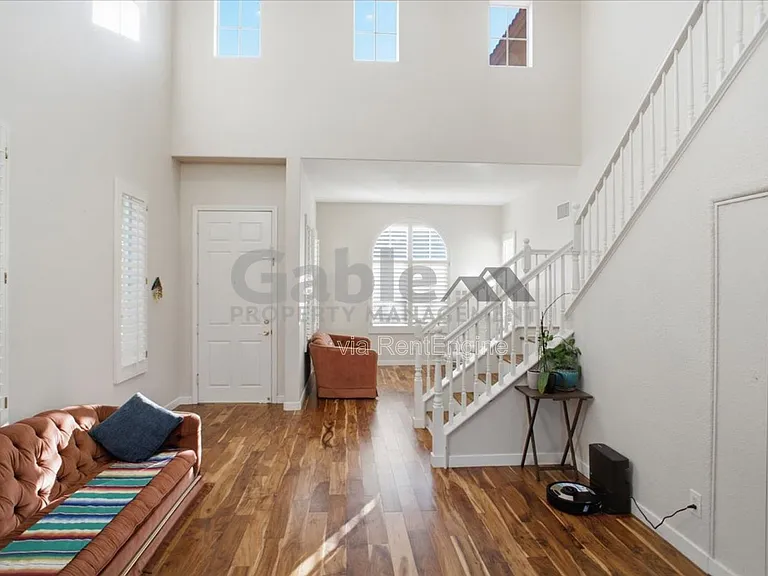 27946 Periwinkle Ln — Photo 2
