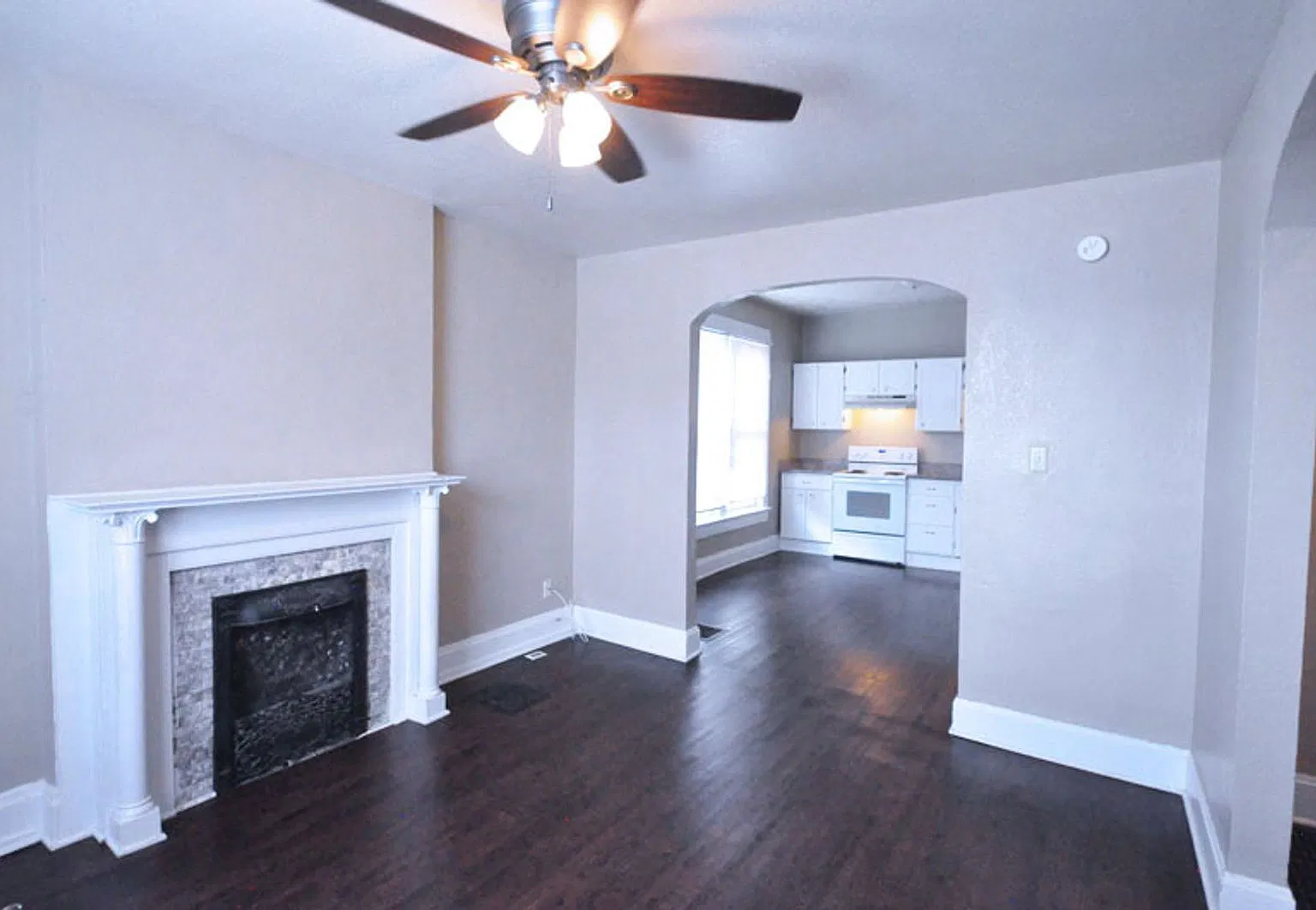 2 bed, 1.0 bath, $1,595 — Photo 2