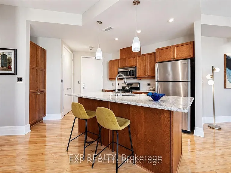 260 Besserer St #209 — Photo 13