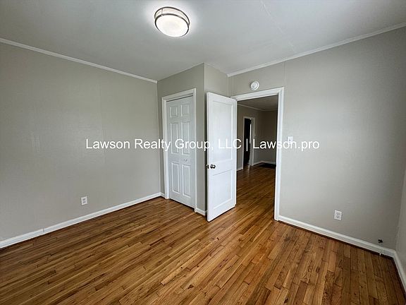4th image of 1741 Pexton Ave