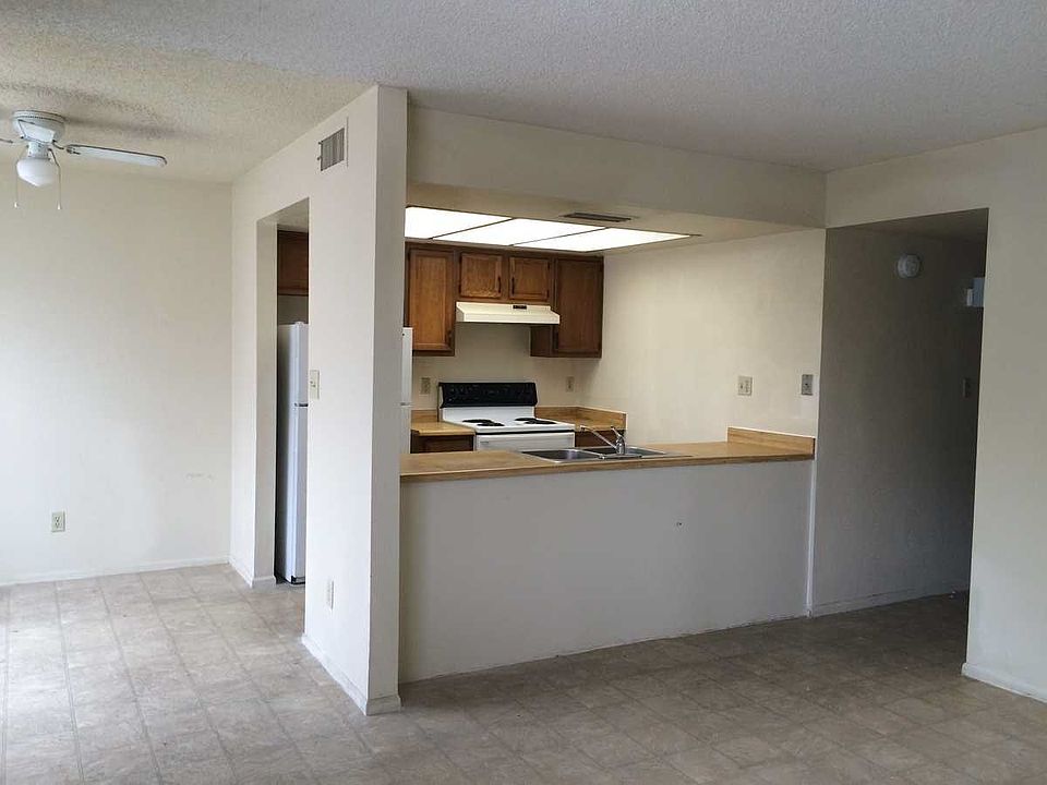 1st image of 2529 W Vista Ave APT 106