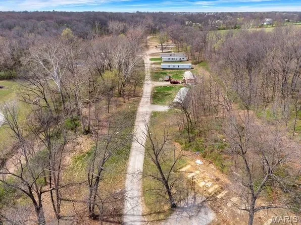 42 Pleasant Valley Ln, Winfield, MO 63389