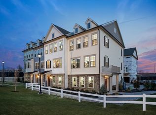 31 Braeburn Ct, Livingston, NJ 07039