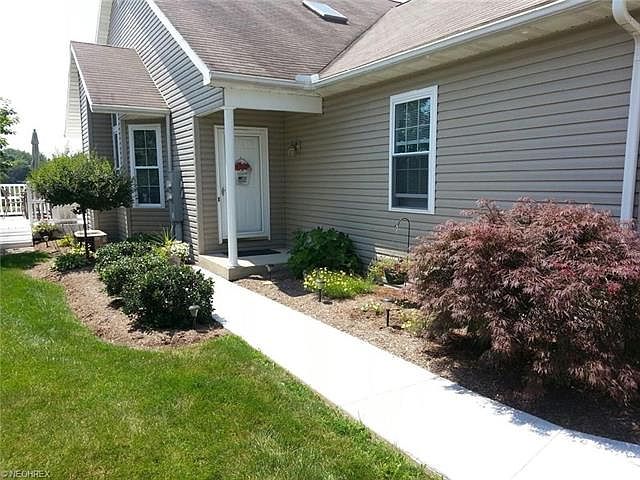 1st image of 433 Coventry Ct