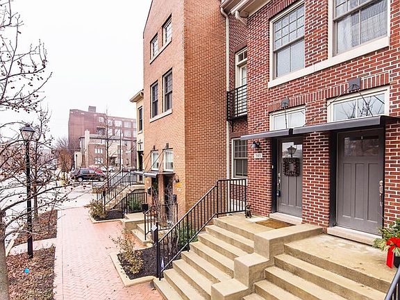 3rd image of 545 N Park Ave