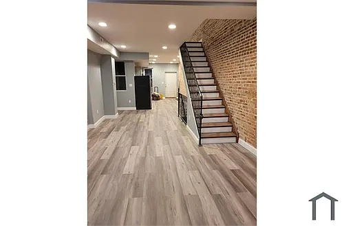 3414 E Lombard St Photo 1