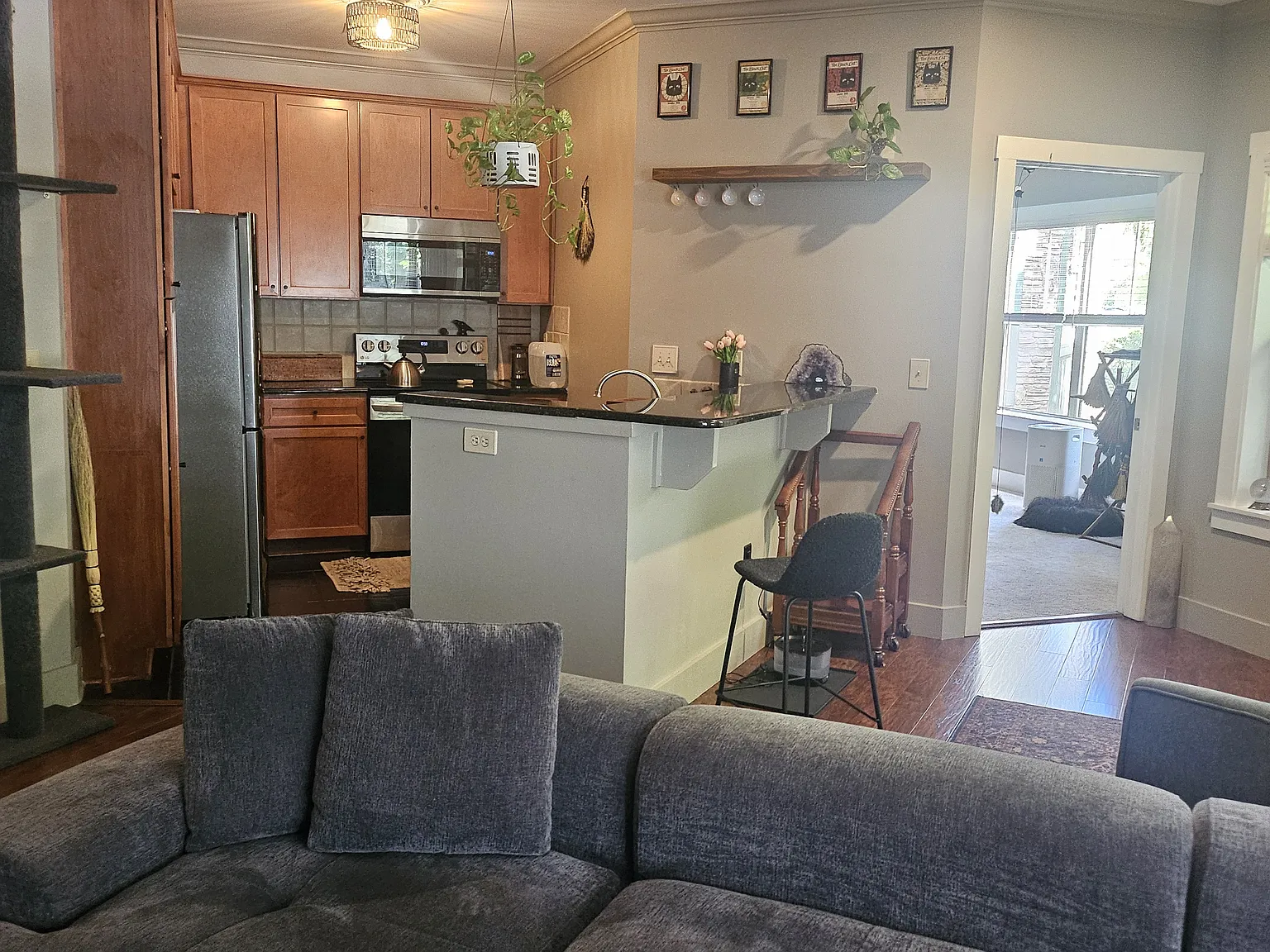 1 bed, 1000 sqft, $1,600 — Photo 2