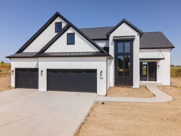 5310 Finlen Ln, Bloomington, IL 61705