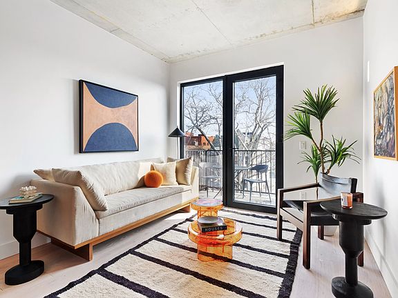 2nd image of 458 E 25th St #502