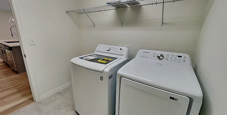 1052 Papaya Cir — Photo 20
