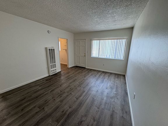 3rd image of 320 W Artesia St #18