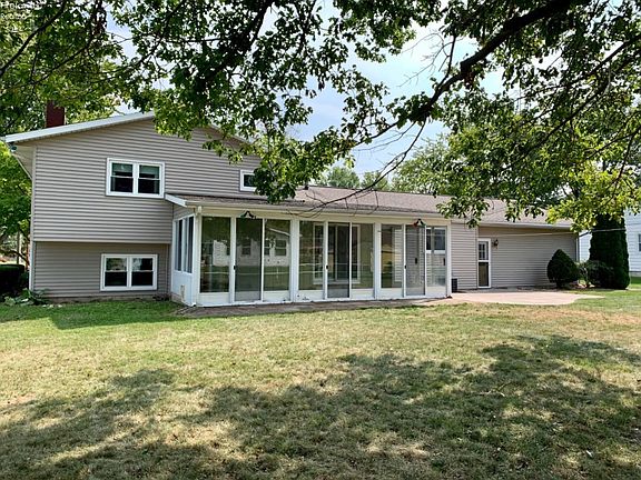 4th image of 213 Harvest Ln