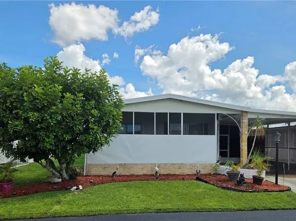 613 Friendly Pl, North Fort Myers, FL 33917