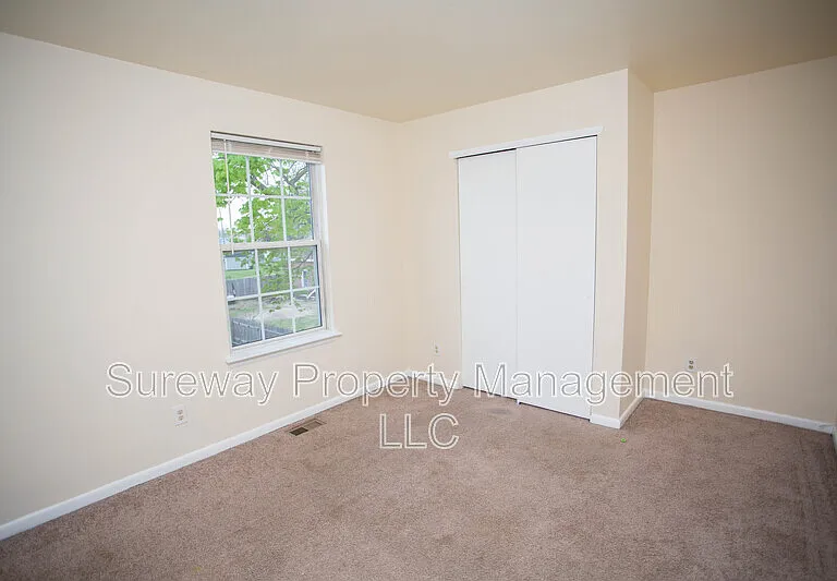5729 Irving Ave — Photo 20