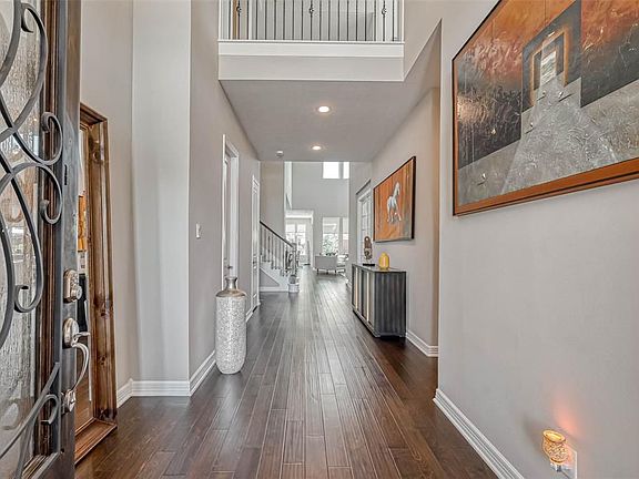 5th image of 3822 Desert Springs Ln