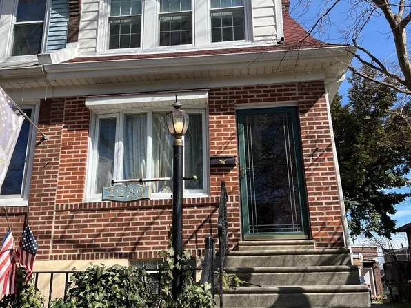 2239 Afton St, Philadelphia, PA 19152