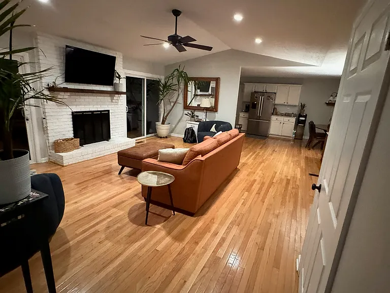 15 Mayfair Pl — Photo 8