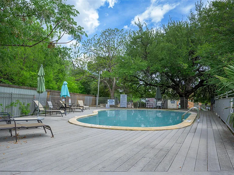 3204 Menchaca Rd #105 — Photo 15