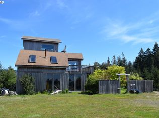 32255 Cedar Valley Rd, Gold Beach, OR 97444