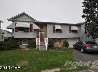 6 E Berea St, Summit Hill, PA 18250
