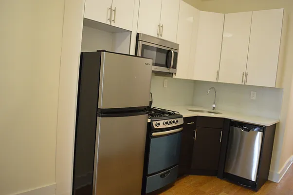 Rented by CoSo Apartments | media 11