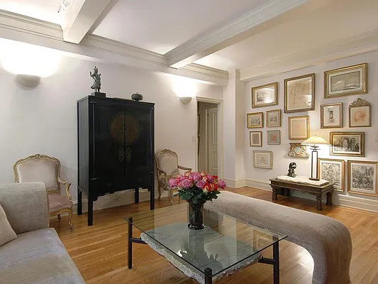 Sold by Sotheby's International Realty | media 21