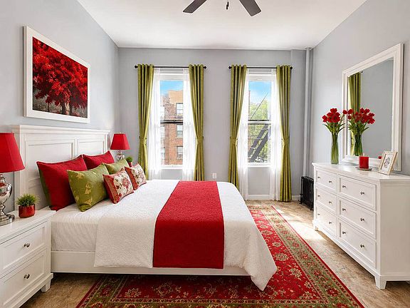 2nd image of 1906 W 9th St APT 11