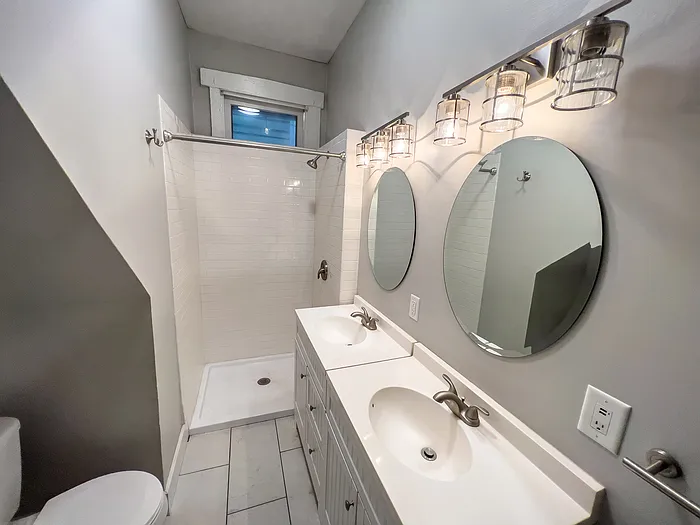 837 N Park Ave #A — Photo 10