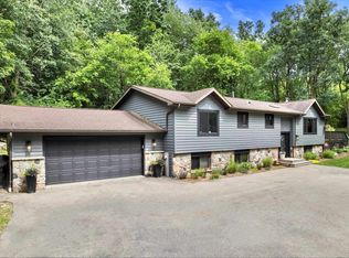 N5921 Ziebell Rd, Jefferson, WI 53549